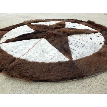 TRAHIDE Premium Bison Hair-On Rug - Star Design & Cowhide Borders