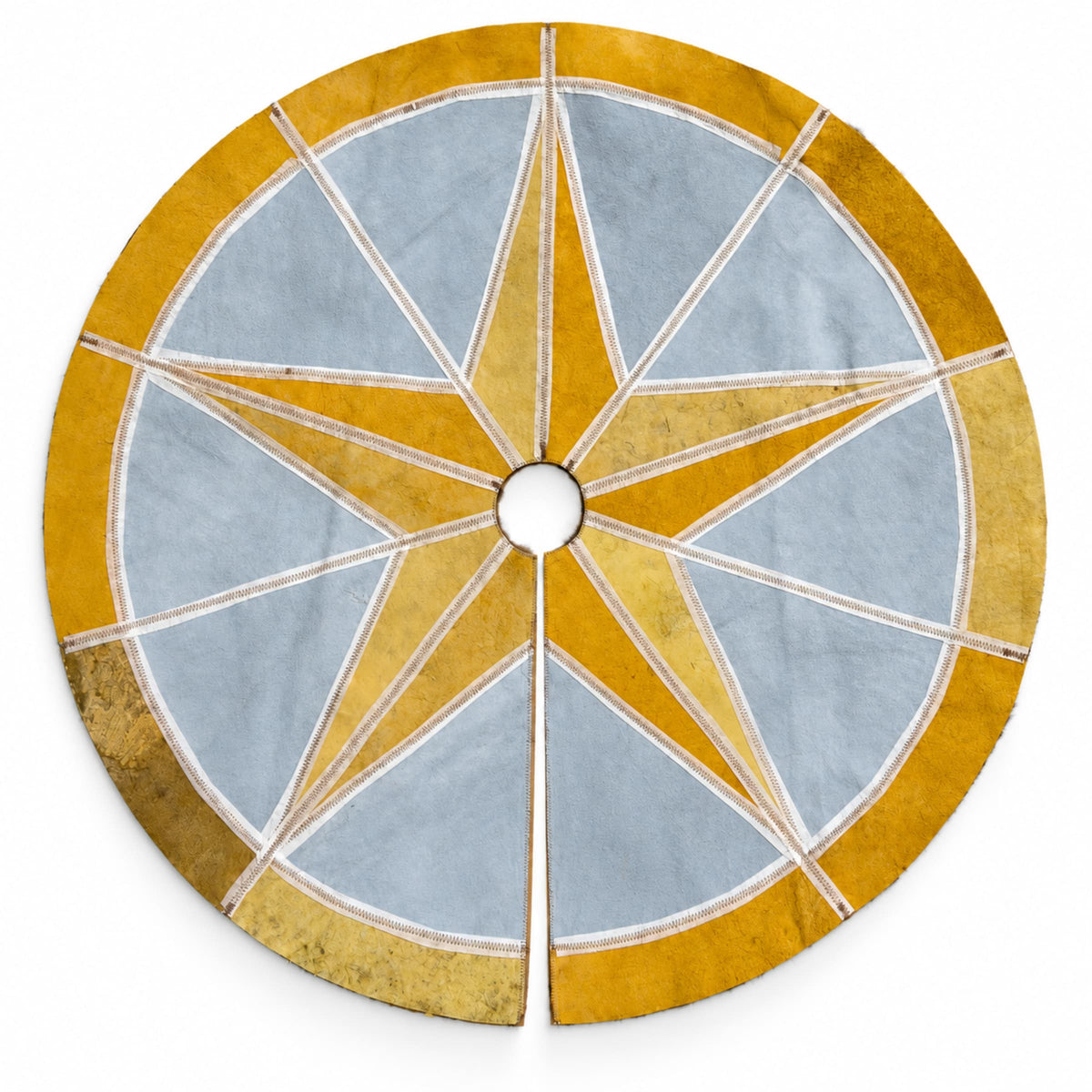 Cowhide Christmas Tree Skirt | Brindle Hair-On – Round 3.5 Ft — 06 prompt