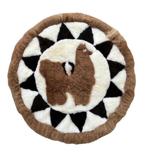 Alpaca Hair-On Hide Round Rug | Alpaca Figure Design – Natural Colors – 4' x 3' Feet