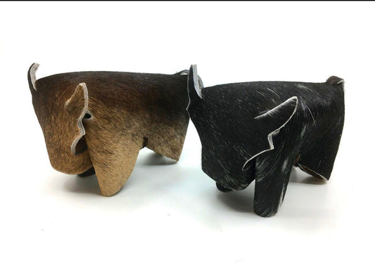 Cowhide Hair-On Bull Figurines Solid Color