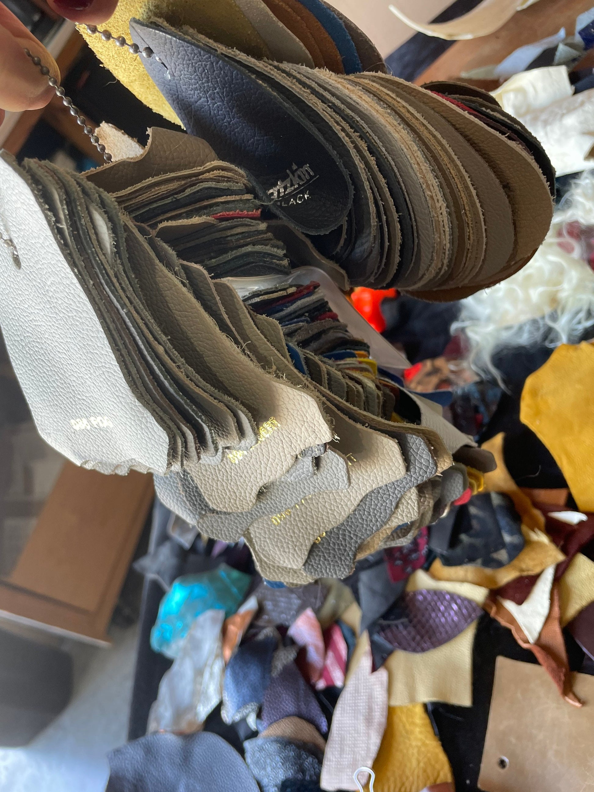 Leather Scraps per Pound