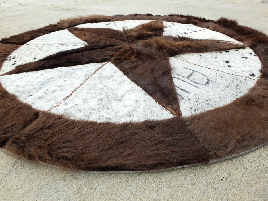 Bison Round Rug | Hair-On with Bison Star & Edge  – Black Speckled