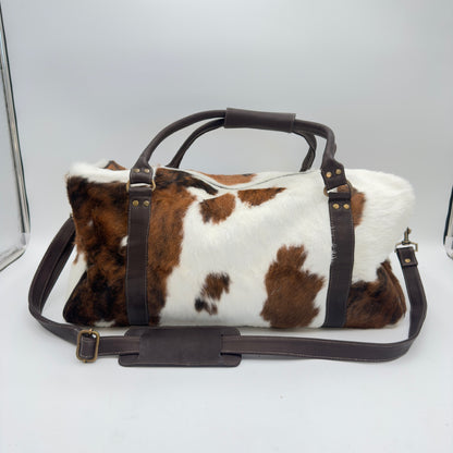 Cowhide Duffle Deluxe | Hair-On and Full-Grain Leather - 36 x 12 x 12 in