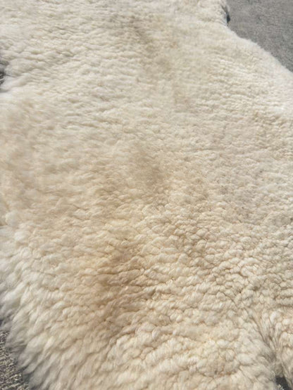 Sheepskin Rug | Cream Plush – Argentinian Natural 2.5’x1.5’