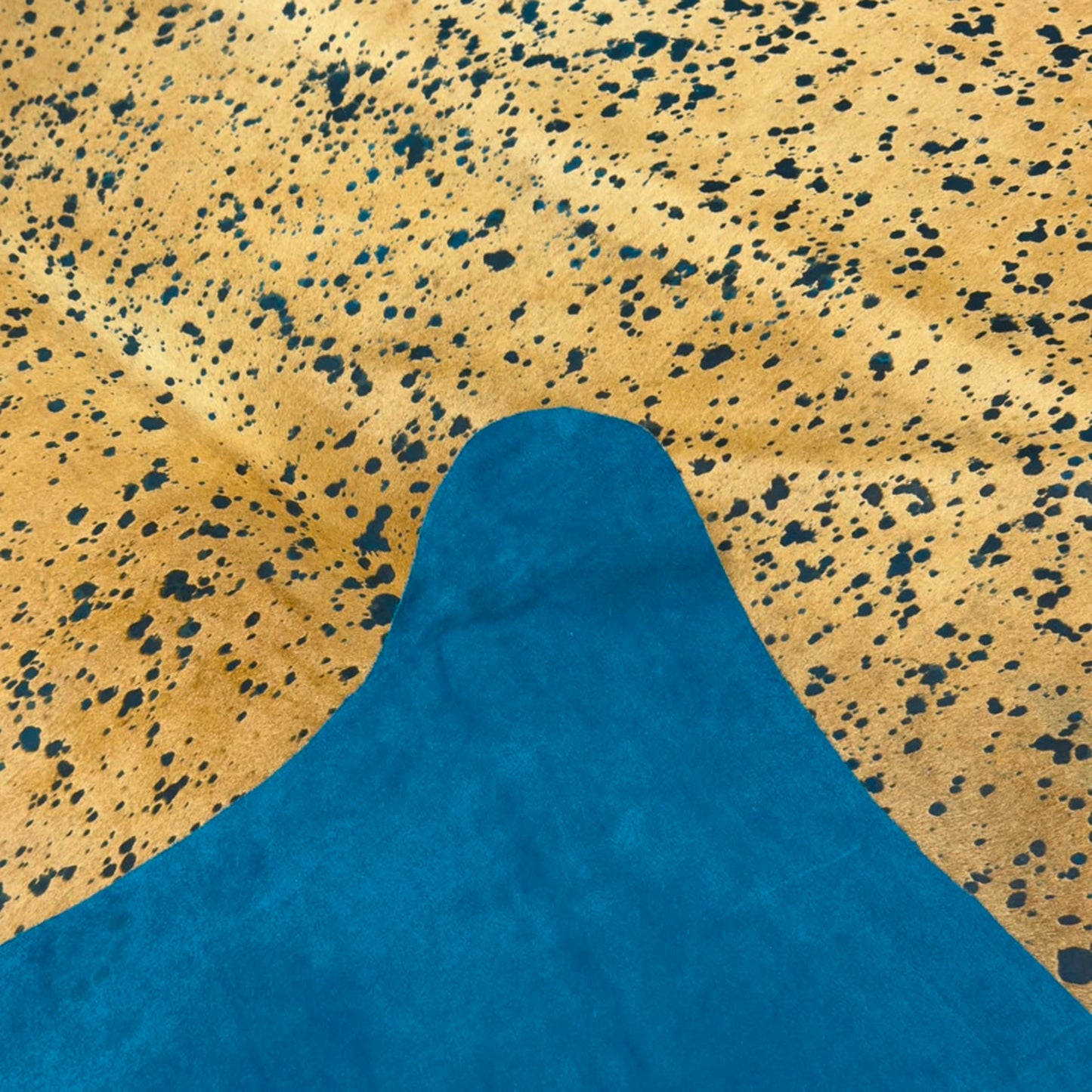 Cowhide Rug | Turquoise Acid Wash Hair-On – Brazilian 8x7 Ft — additional product photo